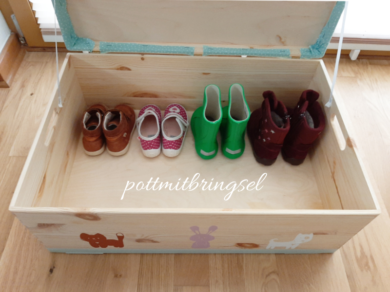 Platz für 8 Schuhpaare von Mini