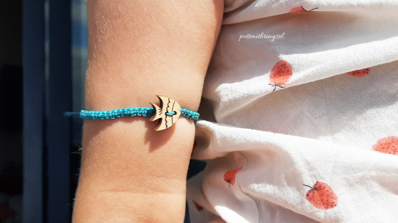Kinderarmband mit einem Fisch